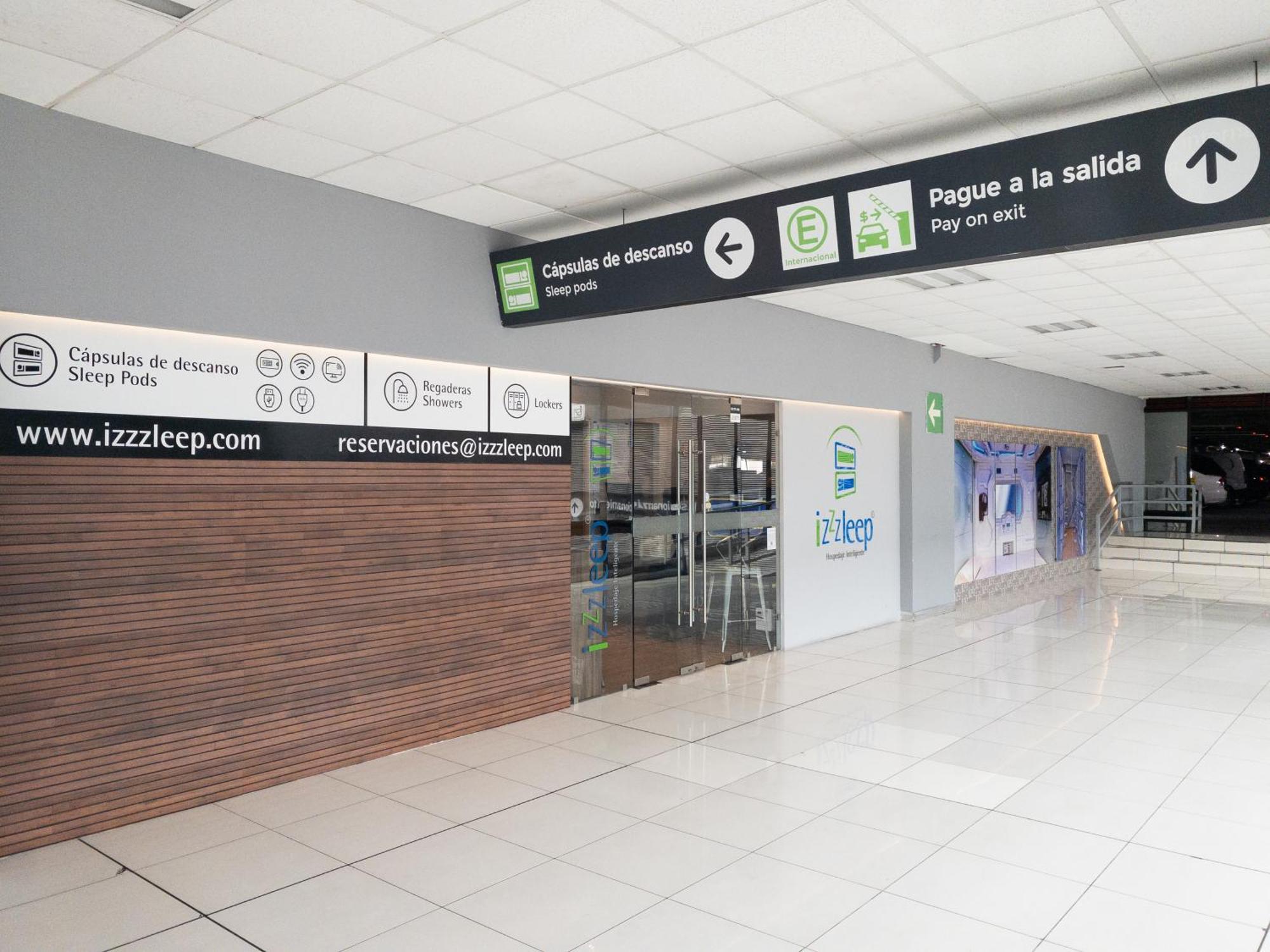 Izzzleep Aeropuerto Terminal 1 — Photos 1