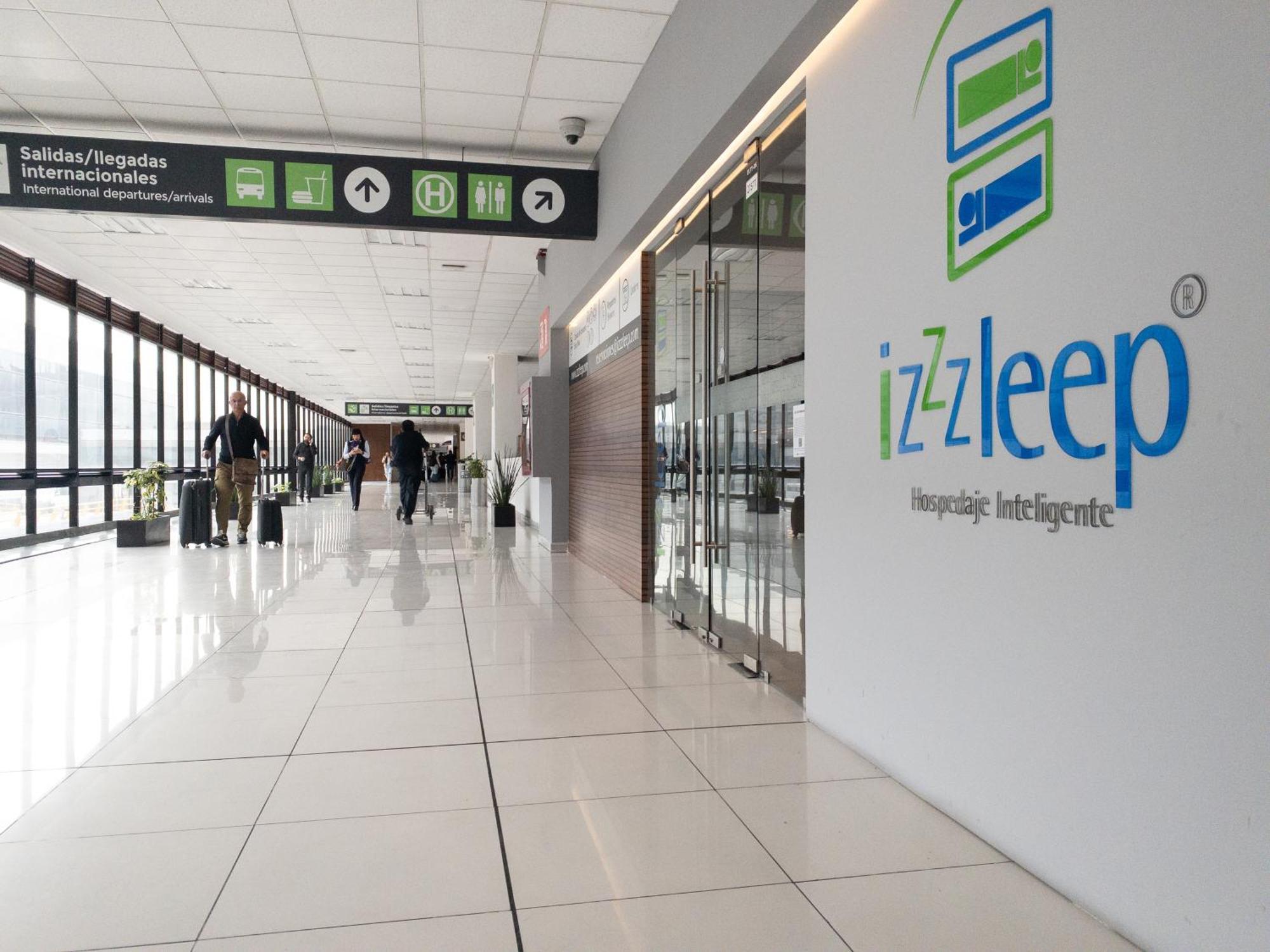 Izzzleep Aeropuerto Terminal 1, Mexico City